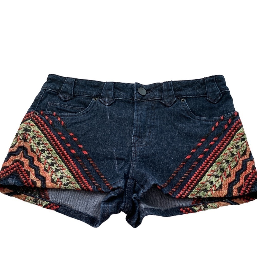 BDG shorts denim embroidered on legs front and back button/zip closure size 28